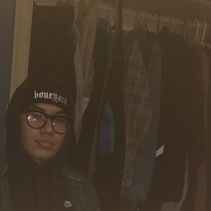 Meet your Posher, Kenneth